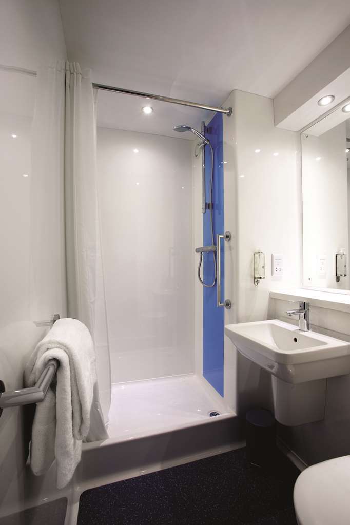 Travelodge Newbury Tot Hill Highclere Habitación foto